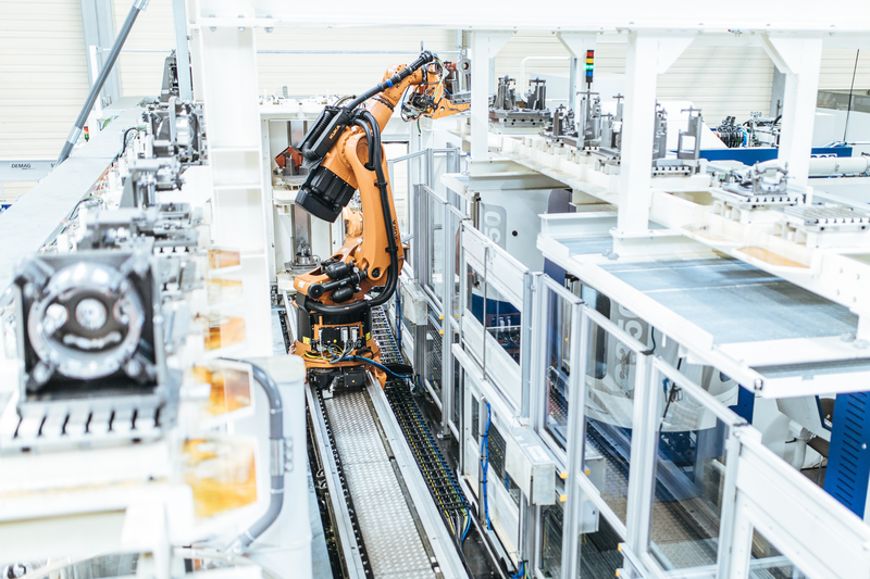 perspective noi pentru industrie cu roboti inteligenti